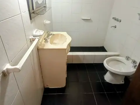 Depto Tipo Casa en Venta en Sarandi, USD 90.000