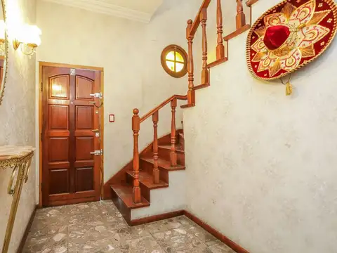 Depto Tipo Casa en Venta de 4 ambientes