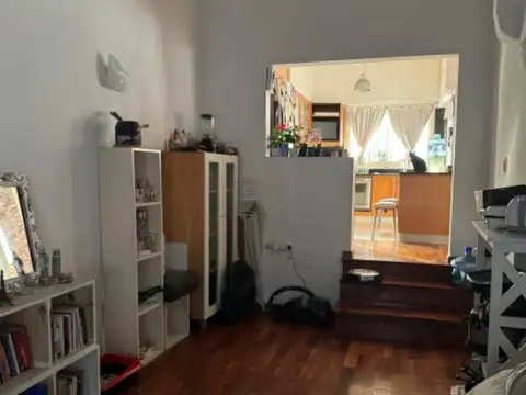 Casa en venta 6 ambientes. Villa Sarmiento. Haedo