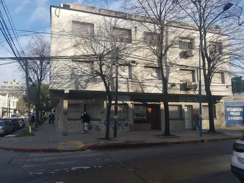 Venta Departamento 4 ambientes en Moreno Centro