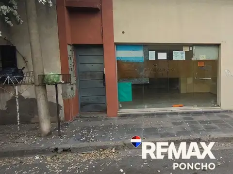 Se alquila local comercial zona centrica catamarca