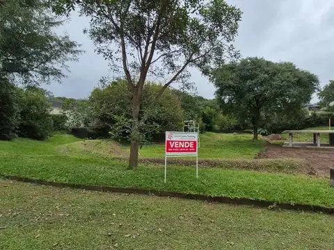 Terreno en Venta en Praderas De San Lorenzo, USD 215.000