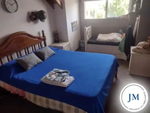 CASA EN CASTELAR