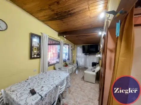 Depto Tipo Casa 3 ambientes con 1 baño