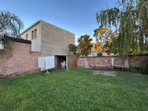 VENTA CASA 2 DORMITORIOS - ZONA ESTE