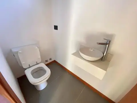 Casa en Alquiler al Este