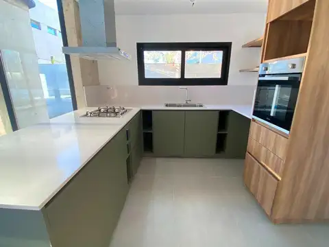 Casa en Alquiler A Estrenar