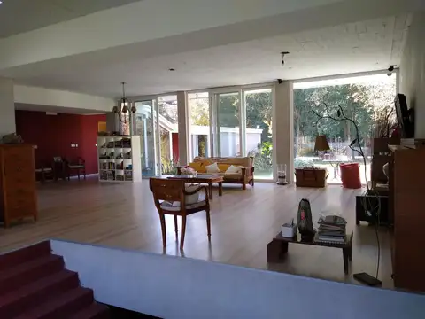 Casa 4 ambientes con 4 baños