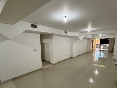 Local Apto Oficinas - Monte Castro