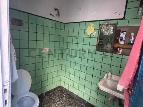VENTA EN BLOQUE 2 CASAS DE 3 AMBIENTES EN LANUS O – IDEAL DOS FAMILIAS O INVERSION – APTO CREDITO