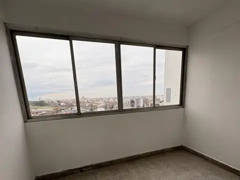 Departamento en Alquiler en Villa Raffo, $ 1.270.000