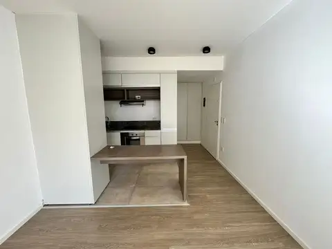 Oficina en Alquiler en Nuñez, $ 500.000