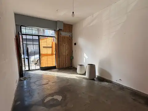 Local en Alquiler en Nuñez, $ 580.000