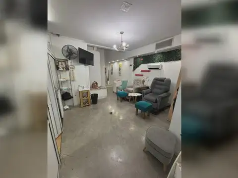 Local en Venta 40 años