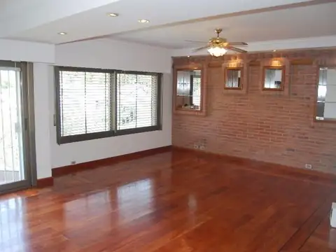 Casa 6 ambientes con 3 baños