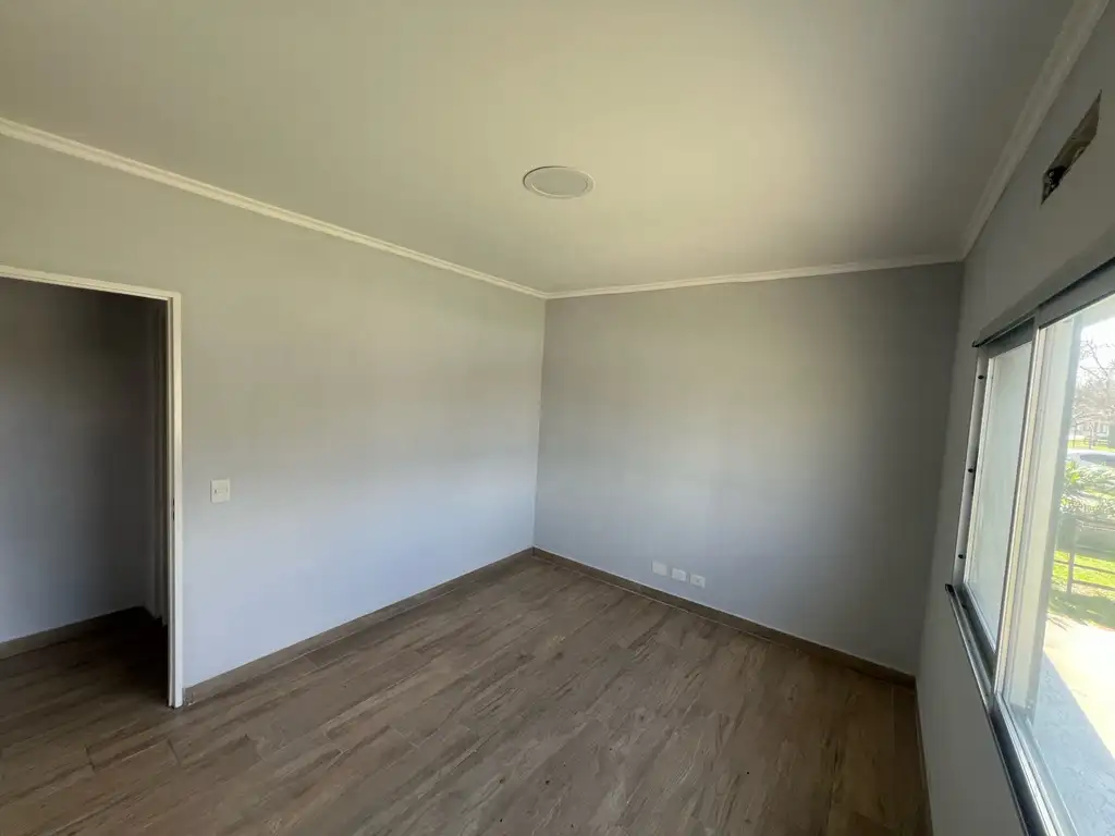 Casa en Venta en Pilar del Este - Santa Guadalupe