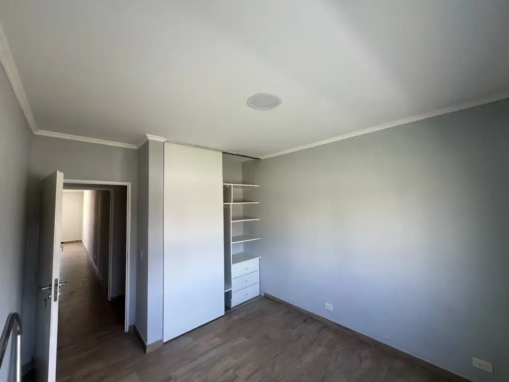 Casa en Venta - Pilar del Este - Santa Guadalupe