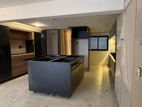 Departamento 6 ambientes con 4 baños