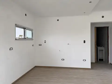 Casa 3 ambientes con 1 baño