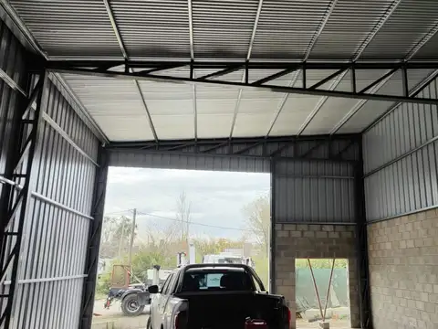 EN VENTA GALPÓN EN CONSTRUCCIÓN EN ROLDÁN
