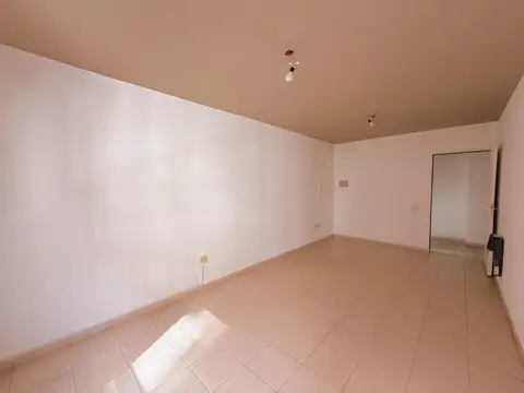 Oficina en Alquiler al Este
