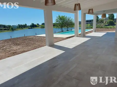 Casa en Alquiler 1 año