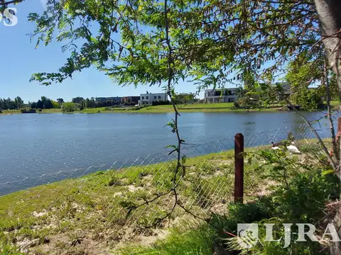 Casa en Alquiler en San Matias, USD 2.600