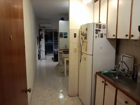 Monoambiente en Recoleta. PB con patio.