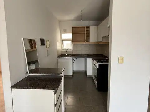 Almirante Guillermo Brown 700, Piso 8