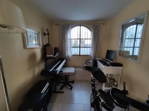 Depto Tipo Casa en Venta 50 años