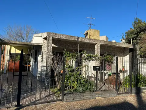 VENTA TERRENO CON POTENCIAL EN VILLA CELINA