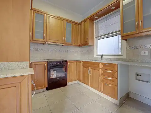 Departamento 4 ambientes con 2 baños