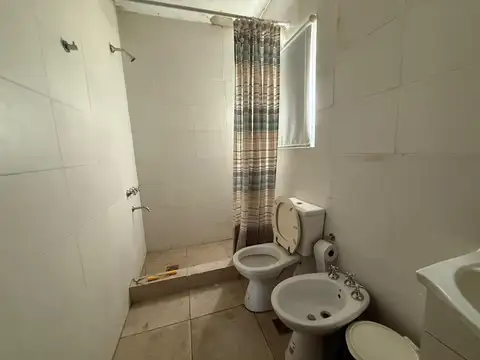 Casa 2 ambientes con 1 baño