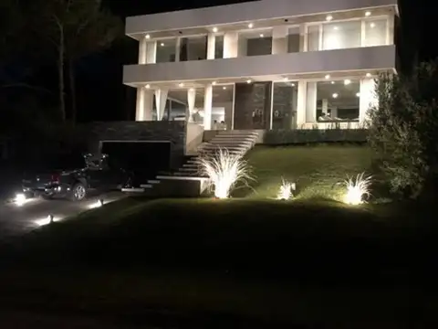 Casa en Alquiler Temporal de 4 dormitorios