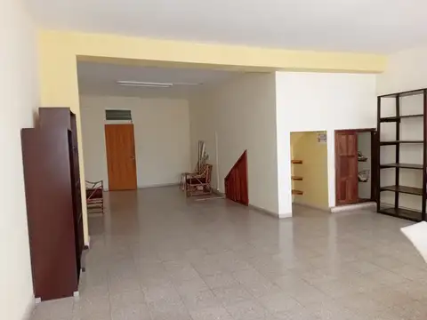 Oficina en Alquiler en Presidencia Roque Saenz Peña, $ 400.000