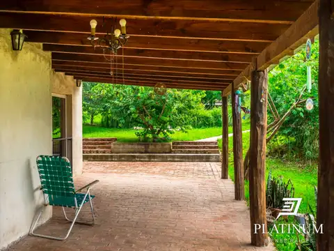 Casa en Venta con 4 cocheras