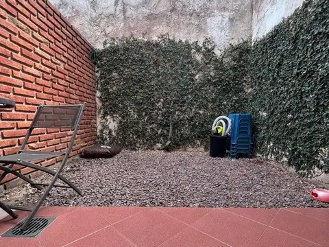 *HERMOSO DUPLEX DE 2 AMB. Y 1/2 CON PATIO Y LAVADERO