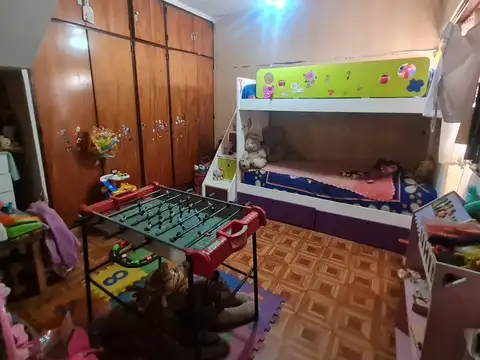 Ruiz De Los Llanos 700