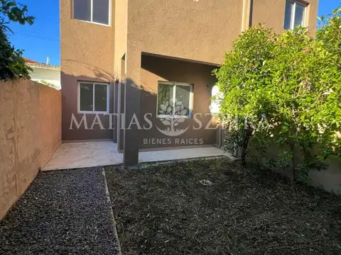 Casa en Venta en Castelar Sur, USD 94.900