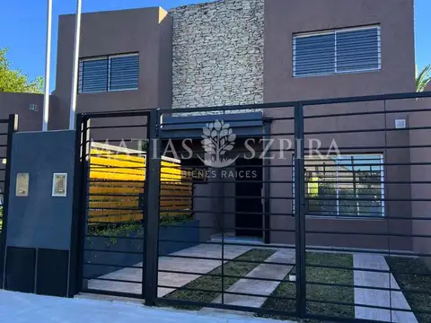 Venta, Duplex 4 amb. Castelar