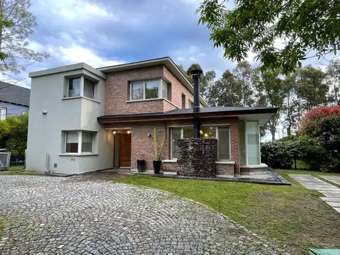 CASA EN ALQUILER GRAND BELL 1  CITY BELL