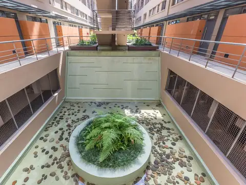 Carlos Francisco Melo  al 2100