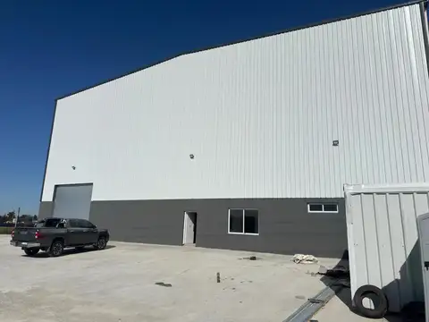 Nave Industrial dentro de Polo Industrial Spegazzini 