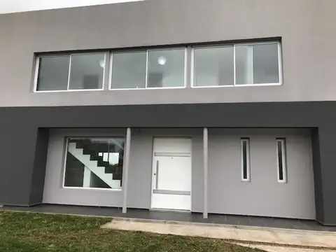 Casa a estrenar en Santa Elena