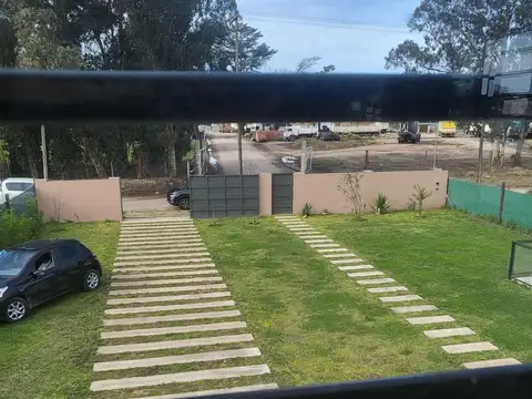 Casa en Venta con 6 cocheras