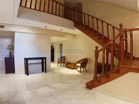 Casa en Venta de 5 dormitorios