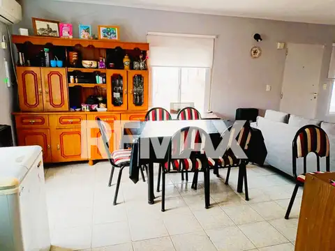 Casa en Venta con 4 cocheras