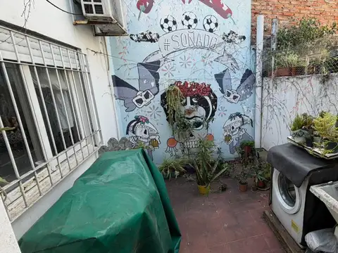 Depto Tipo Casa en Alquiler con 1 cocheras
