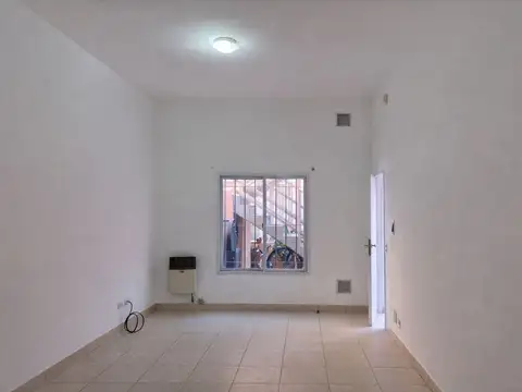 Depto Tipo Casa en Alquiler de 2 dormitorios