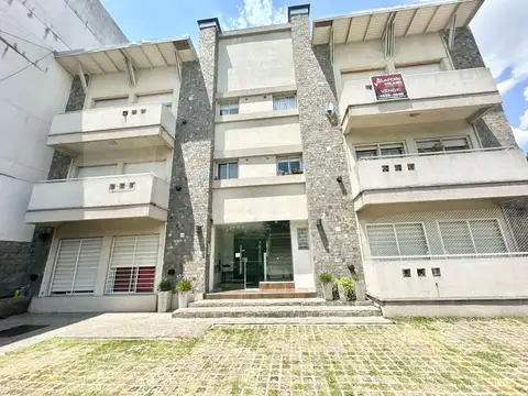 Departamento 2 ambientes con cochera